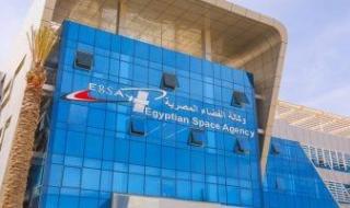 وكالة الفضاء المصرية تهنئ مركز محمد بن راشد للفضاء بنجاح إطلاق قمر محمد بن زايد