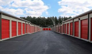 التجارة الإلكترونية تزيد الطلب على المستودعات في السعودية