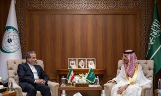 وزير الخارجية يبحث العلاقات الثنائية مع نظرائه في 3 دول