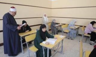 اليوم.. طلاب القسم العلمى بالثانوية الأزهرية يؤدون امتحان مادة الكيمياء