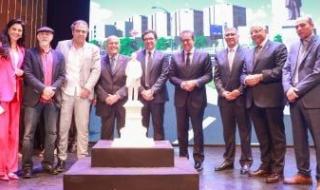 وزير الصحة يشهد حفل الإعلان عن تدشين تمثال السير مجدي يعقوب