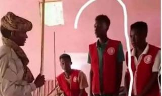 المتطوعين والموظفين بالهلال الأحمر السوداني القضارف يقفون حدادا لمقتل منسوبيهم بمدينة بارا