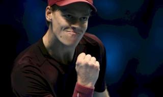 أيه تي بي الختامية: سينر يبدأ حملته بقوة