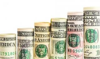 الدولار الأمريكي يواصل الارتفاع عقب محضر اجتماع الفيدرالي