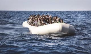 إنقاذ 840 مهاجراً خلال 5 أيام جنوب «كريت»