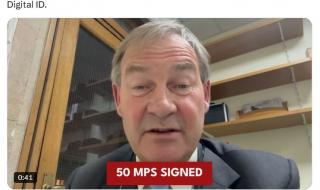 المملكة المتحدة تتراجع عن فرض الهوية الرقمية في فحوصات العمل وسط مخاوف الخصوصية