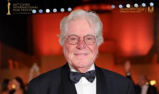 بعد تصريحاته الأخيرة… توضيح رسمي من حسين فهمي