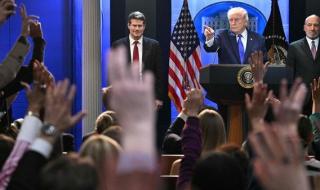 ترامب يعلن فرض تعرفة جمركية شاملة جديدة