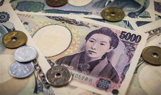 الين يستأنف خسائره وسط تجدد الحديث عن مراجعة أسعار الصرف