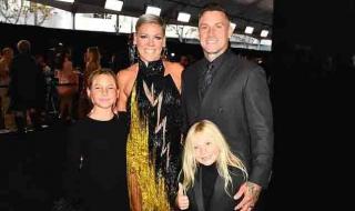 بعد عشرين سنة زواج… بينك تواجه خبر الانفصال بطريقة صادمة