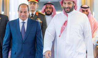 الرئيس المصري يصل جدة وولي العهد في مقدمة مستقبليه