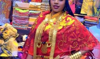 شاهد بالفيديو.. التيكتوكر السودانية “سحر كوكي” تستعرض جمالها برقصات مثيرة للجدل من أعلى “كوبري” بالقاهرة