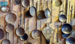 «المحماسة»..
حكاية التراث المرتبطة بثقافة القهوة وحضورها في الشعر الشعبي