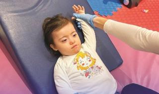 طبيبة مواطنة تبتكر برنامجاً رقمياً لرعاية المصابين بمتلازمة داون