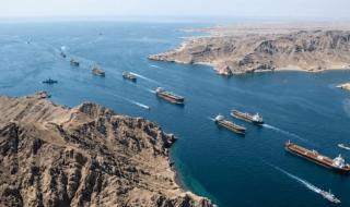 ترامب: أمريكا ستهاجم أي قارب يضع ألغاما في مضيق هرمز