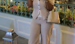 شاهد بالصورة والفيديو.. “أرملة” الحرس الشخصي لقائد الدعم السريع تستعرض جمالها بالرقص على أنغام أغنية ندى القلعة الجديدة