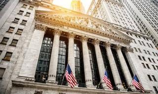 قطاع التكنولوجيا يقود وول ستريت للإغلاق على ارتفاع مع تراجع النفط وعوائد السندات