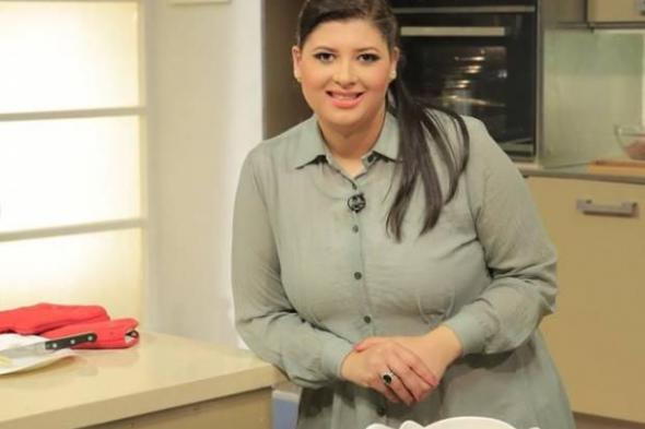 خناقة على صفحة مذيعة برنامج طبخ بسبب خلعها للحجاب