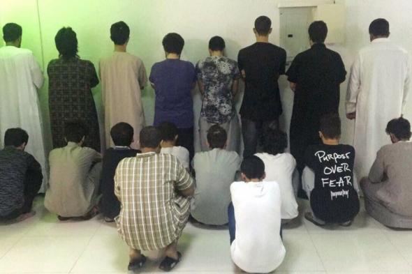 القبض على 20 متهماً بسرقة عملاء مؤسسات الصرافة في الرياض (صور)