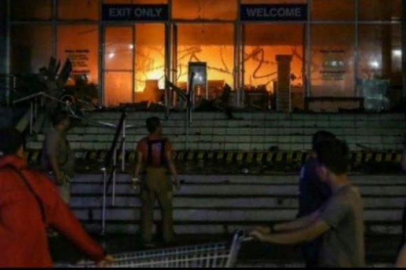 الفلبين: مصرع 36 في حريق و 20 في حادث و240 في عاصفة