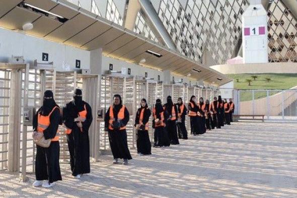 السعودية | شاهد.. دخول النساء لأول مرة ملاعب السعودية