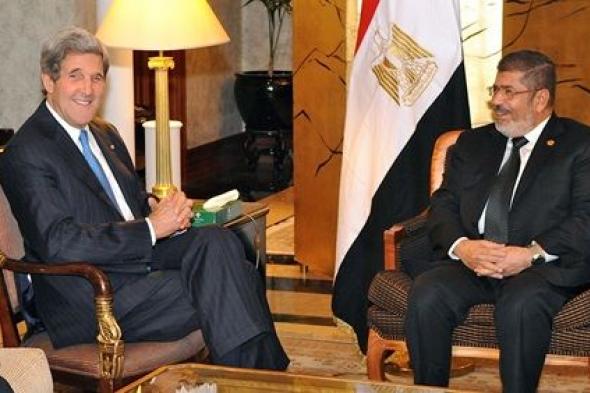 جون كيري عن لقاء مرسي: «أغبى شخص قابلته في حياتي»