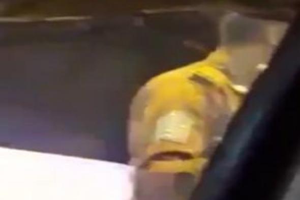 شرطة مكة المكرّمة تعلن توقيف سائق وزوجته وابنته بعد فيديو "دق على عمتك"