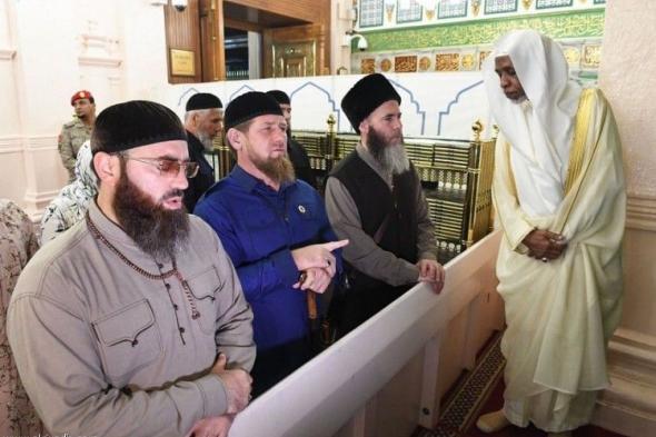 السعودية | الرئيس الشيشاني يزور المسجد النبوي