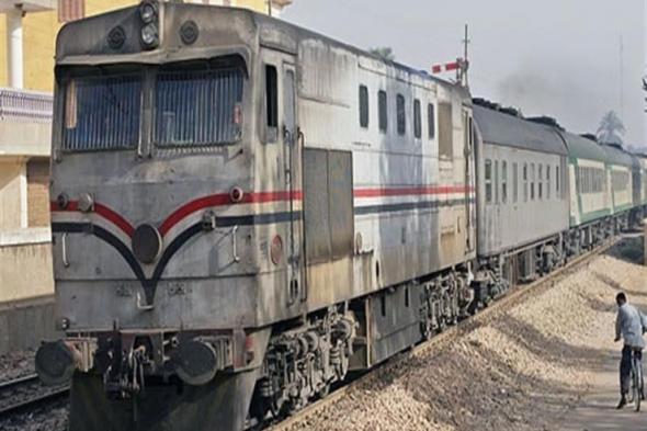 عودة حركة القطارات على خط "طنطا - منوف" بعد قطعه بسبب سقوط طالب