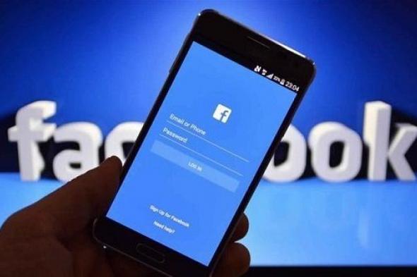 عاجل.. توقف مفاجئ لخدمة "فيسبوك" و"واتساب" في السودان