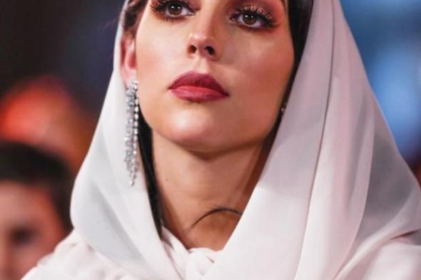 بالصور| زوجة كريستيانو رونالدو ترتدي الحجاب والقفطان المغربي في دبي