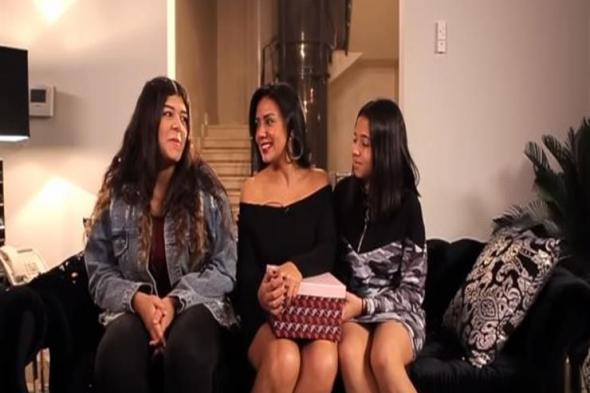 فيديو| بنات رانيا يوسف يقتحمن التصوير لتقديم هدايا عيد الأم