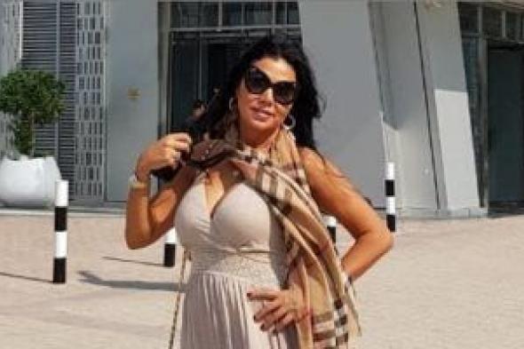 رانيا يوسف فى جلسة تصوير جديدة بفستان مثير