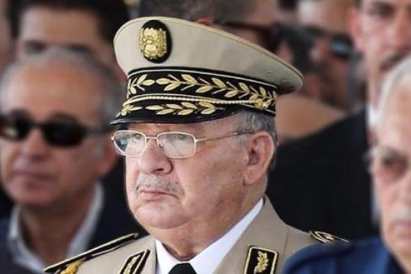 قايد صالح يبعث رسالة يطمئن فيها الشعب الجزائري