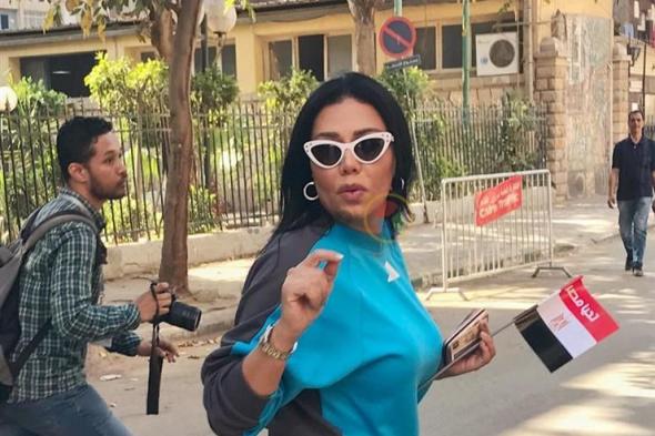 بالصور- رانيا يوسف تخطئ في تحديد لجنتها الانتخابية