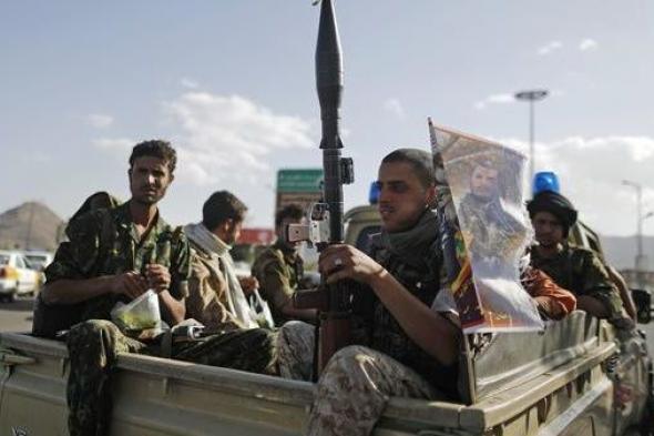 اذا سقط حتماً سيسقط الجنوب.. الحوثيون يحاصرون معسكرا أستراتيجيا جنوب البلاد..تفاصيل