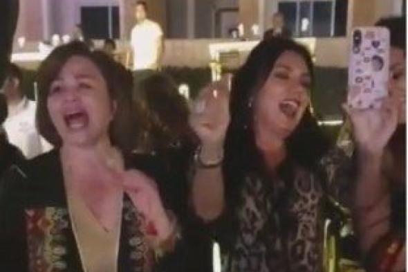 فيديو| رانيا يوسف وإلهام شاهين ترقصان أثناء السحور.. "اللي باعنا خسر دلعنا"