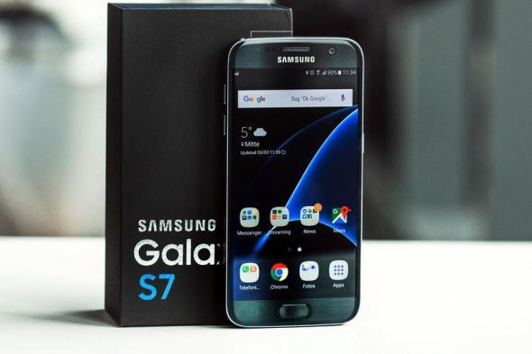 الهاتفين Galaxy S7 و Galaxy S7 Edge لن يتلقيا التحديثات الأمنية الفصلية بعد الآن