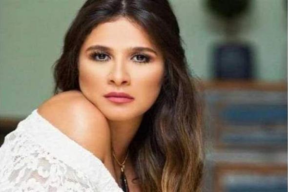 تراند اليوم : ياسمين عبدالعزيز تظهر بفستان رانيا يوسف يسبب موجة جدل...