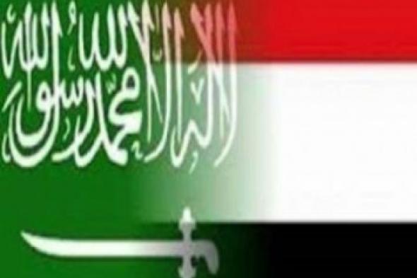 عاجـــل إعلامي سعودي يوجه رسالة نارية لـ"الإمارات": من يشارك في التحالف يحترم قيادة السعودية لا ينافسها!