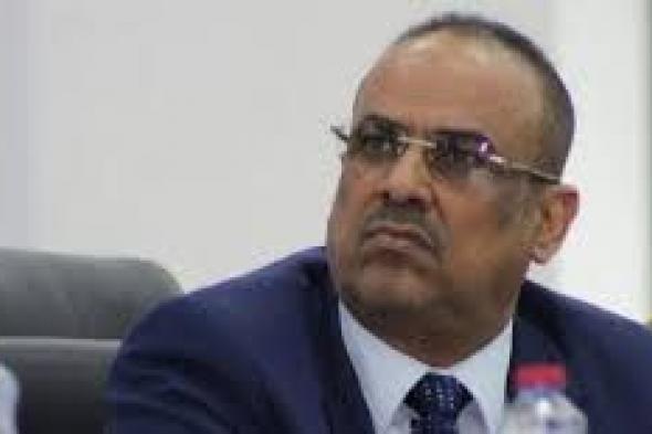 وزير الداخلية احمد الميسري يتعهد بكسر راس هذا الشخص داخل شوارع العاصمة عدن