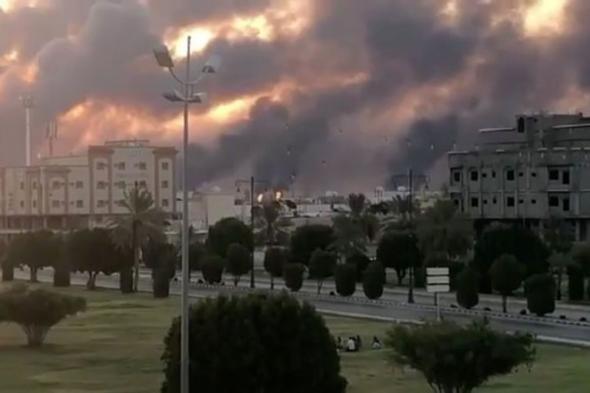 "مشهد مروع"... فيديو يوثق اللحظات الأولى للهجمات الجوية في السعودية