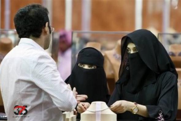 مفاجأة تهز السعودية : تصوير سعوديات “عرايا” من قبل أطباء وهذا هو المقابل