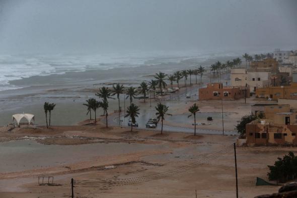 أمطار غزيرة تتسبب بمقتل ستة عمال في سلطنة عمان