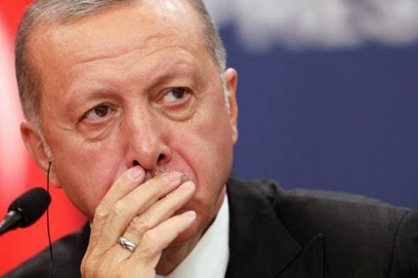 استقالة 3 قيادات من الحزب الحاكم في تركيا