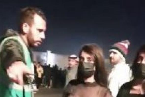 شاهد "بالفيديو"...القبض على "فتيات" تجولن شبه عاريات في السعودية ..."شاهد"