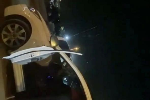 مقطع فيديو فاضح لفتاة وشاب داخل سيارة بشارع النيل يثير ضجة بمواقع التواصل