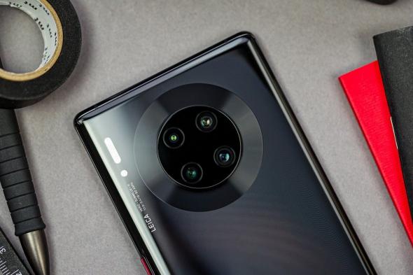 تسريبات جديدة تعرض لنا كاميرات الهاتفين Huawei Mate 40/40 Pro بتصميم مُختلف