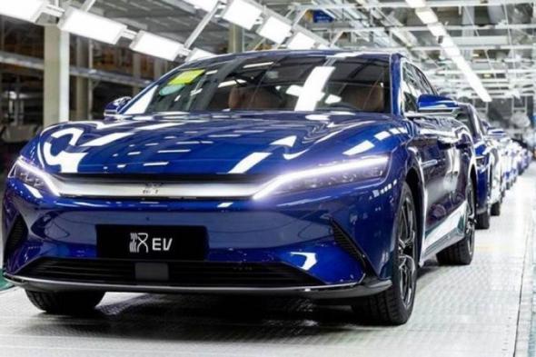 «بي واي دي» الصينية أكبر صانع سيارات كهربائية في العالم 