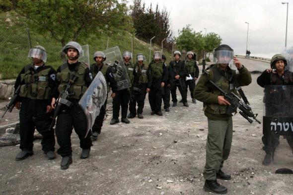 الاحتلال الإسرائيلي يقصف مقر الهلال الأحمر الفلسطيني غرب مدينة خان يونس
